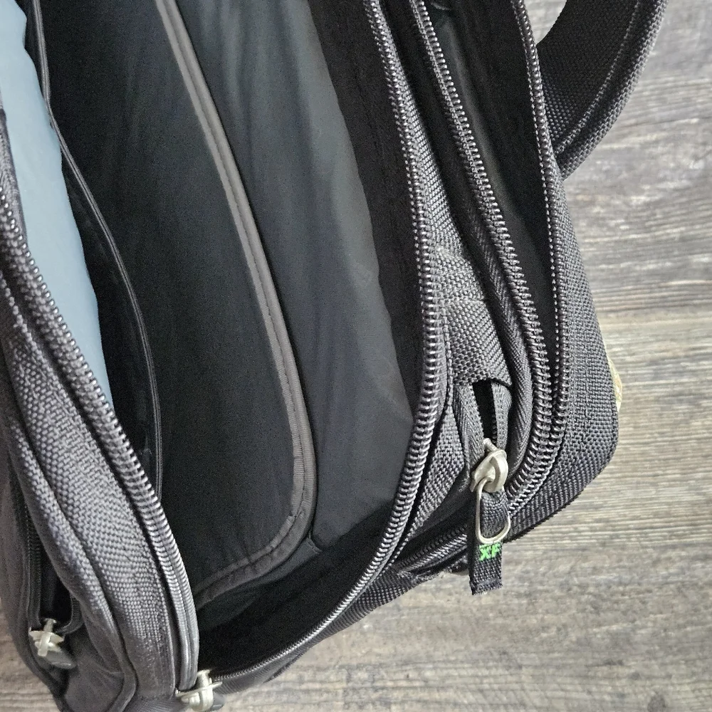 Brenthaven Prostye II-XF Laptop Shoulder Bag/X-Ray Friendly
